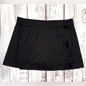 EUC All In Motion Black Women's Skort